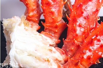 帝王蟹是熟的嗎？帝王蟹是生的熟的？