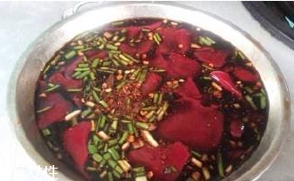 雞血的好處 雞血吃多了有什么好處？