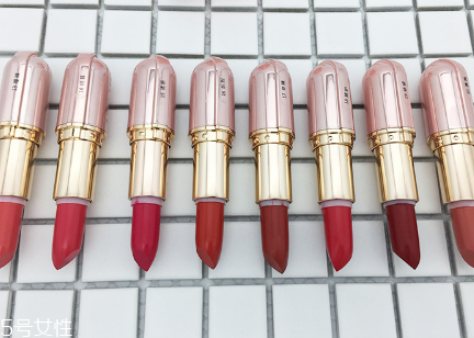 來(lái)姨媽可以涂口紅嗎 月經(jīng)期間可以涂口紅嗎 來(lái)姨媽可以涂口紅嗎 月經(jīng)期間可以涂口紅嗎