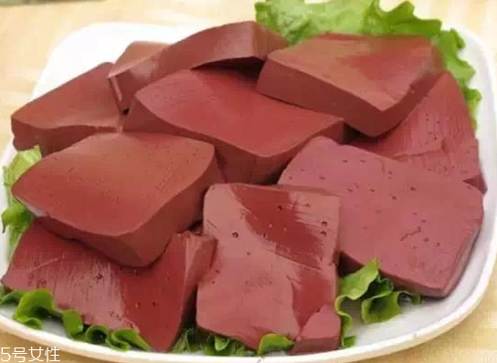 雞血鴨血豬血到底哪個(gè)好？雞血和鴨血哪個(gè)更好？