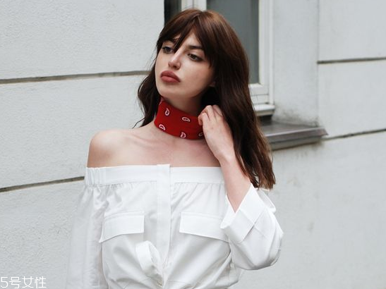 t恤裙怎么搭配鞋子 t恤裙搭配技巧 t恤裙怎么搭配鞋子 t恤裙搭配技巧