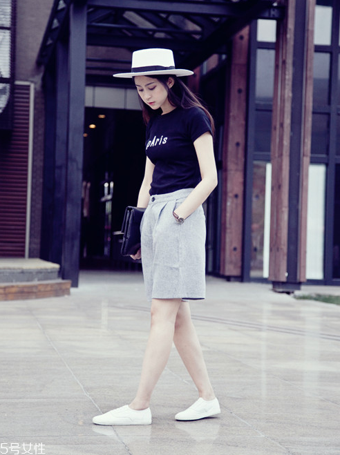 黑色t恤掉毛怎么辦 黑色t恤掉毛怎么處理 黑色t恤掉毛怎么辦 黑色t恤掉毛怎么處理