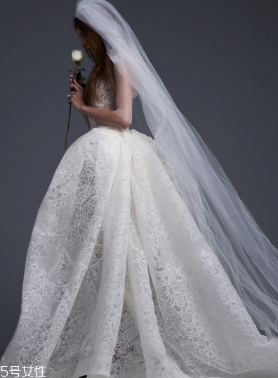 婚紗可以用洗衣機洗嗎？婚紗用洗衣機洗好嗎？