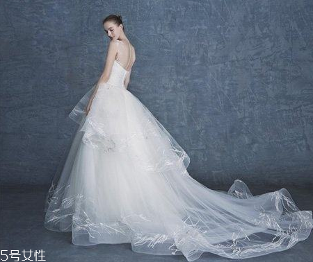 婚紗可以穿兩次嗎？婚紗穿兩次不好嗎？