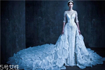 婚紗可以穿兩次嗎？婚紗穿兩次不好嗎？