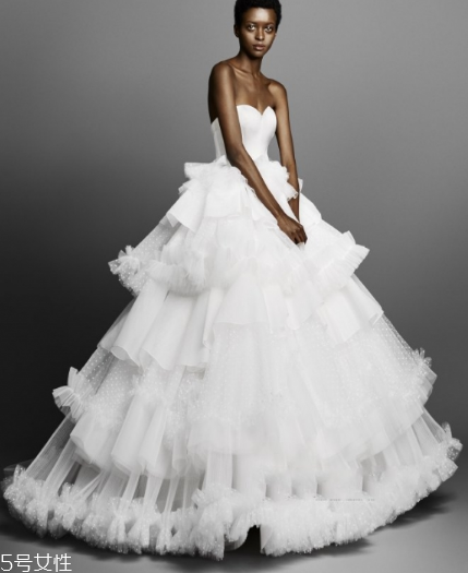 婚紗可以穿別人的嗎？婚紗穿別人的不吉利嗎？