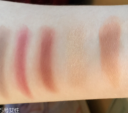 楓葉紅眼影哪個(gè)牌子好 8款熱門楓葉紅眼影盤點(diǎn) 楓葉紅眼影哪個(gè)牌子好 8款熱門楓葉紅眼影盤點(diǎn)