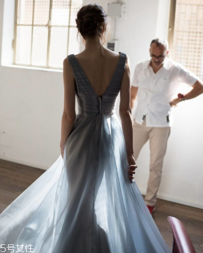 婚紗什么時候穿？新娘什么時候換婚紗？