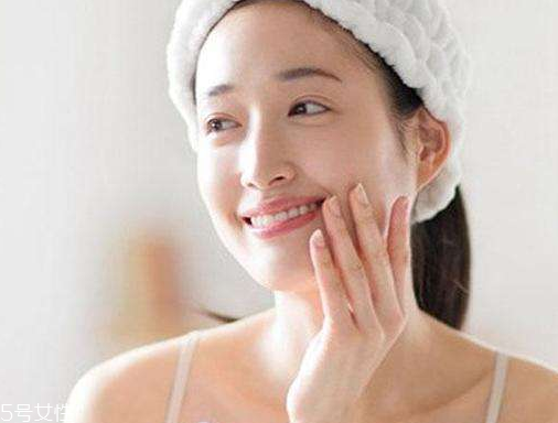 干皮起痘怎么回事？為什么干皮也長(zhǎng)痘痘？