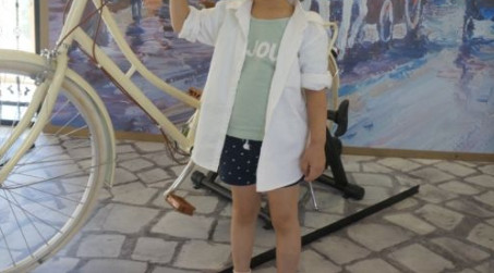 女生白襯衫配什么褲子 內行人才懂得穿搭 女生白襯衫配什么褲子 內行人才懂得穿搭