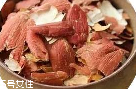 花生衣能和蜂蜜一起吃嗎？花生衣和桑棗一起煮會(huì)怎樣？