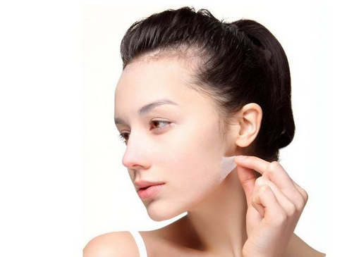 油皮晚上擦什么好？油性皮膚晚上怎么護(hù)膚？