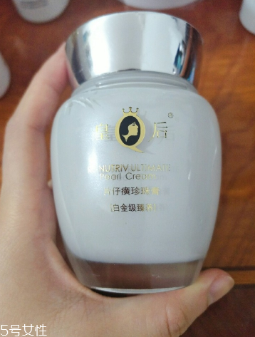 油皮晚上擦什么好？油性皮膚晚上怎么護(hù)膚？