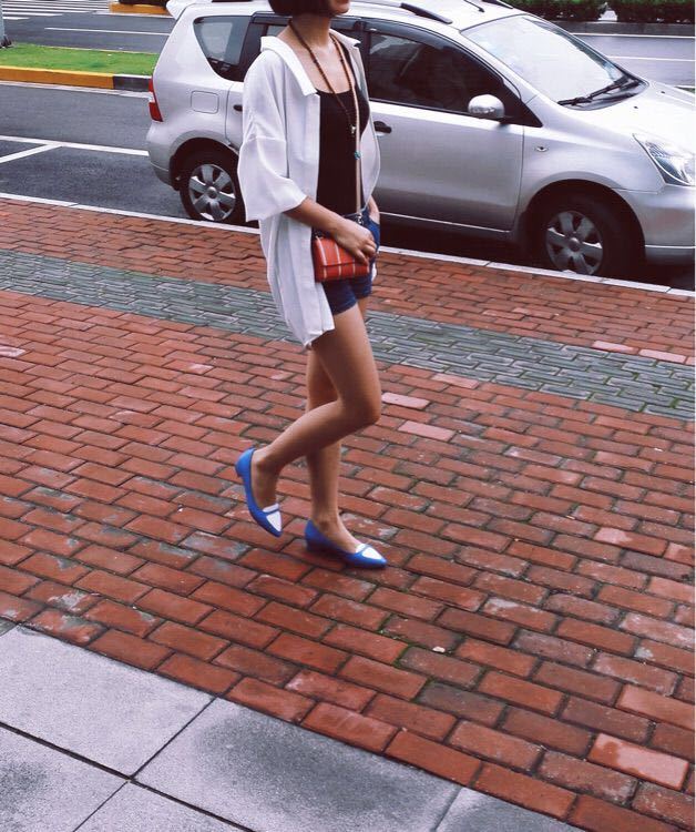 女生白襯衫配什么褲子 內行人才懂得穿搭 女生白襯衫配什么褲子 內行人才懂得穿搭