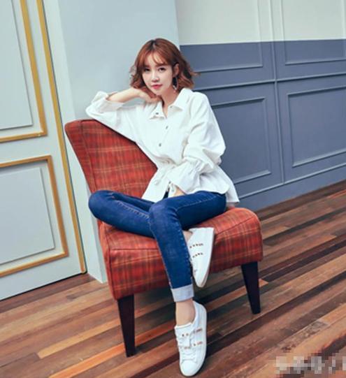 女生白襯衫配什么褲子 內行人才懂得穿搭 女生白襯衫配什么褲子 內行人才懂得穿搭