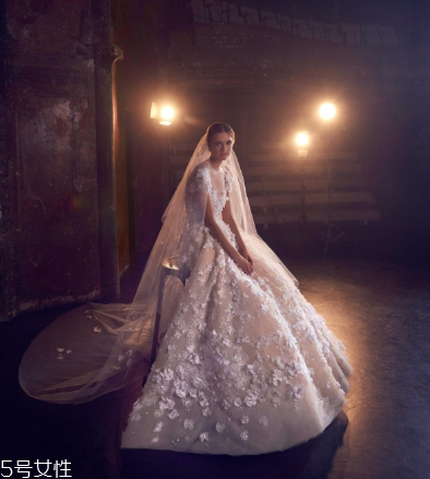 婚紗怎么貼暖寶寶？穿婚紗暖寶寶貼在哪？