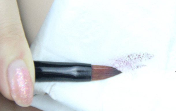 先涂口紅還是先涂唇蜜比較好 先涂口紅還是先涂唇蜜比較好