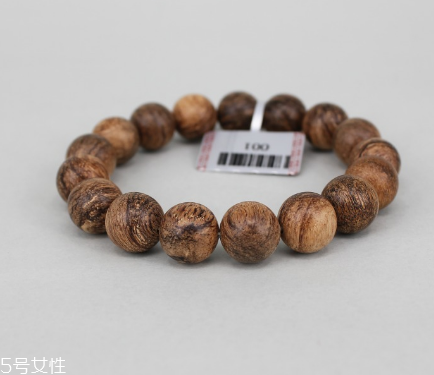 沉香手串一般多少錢？沉香手串市場(chǎng)價(jià)格