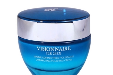 面霜是素顏霜嗎？用素顏霜還要用面霜嗎？