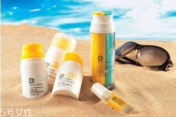 防曬霜對皮膚有傷害嗎？每天用防曬霜傷皮膚嗎？