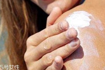 防曬霜防曬時(shí)間 防曬霜能防曬多久？