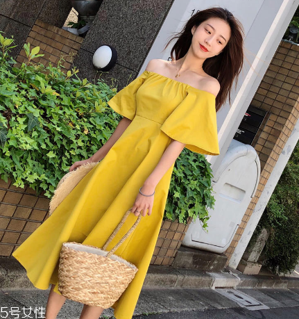 夏天穿什么顏色連衣裙好？夏天適合什么顏色連衣裙？