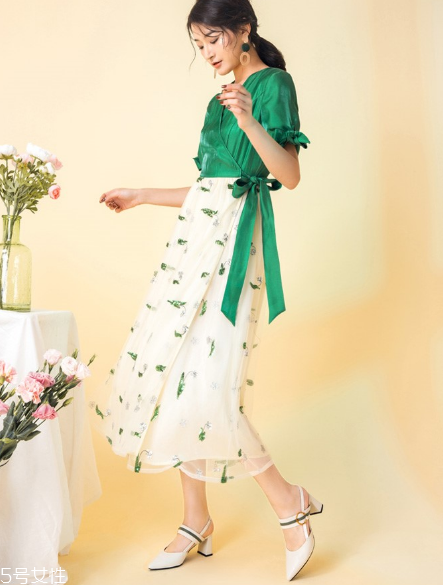 夏季面試穿什么衣服？夏季面試穿搭技巧