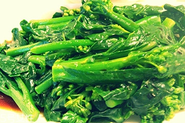 芥蘭可以和什么一起吃？芥蘭可以和豬心一起吃嗎？