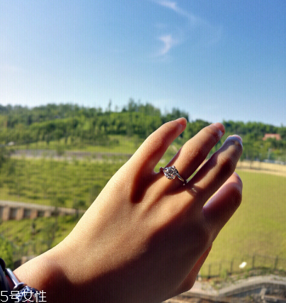 鉆戒vvs一克拉多少錢(qián)？vvs鉆戒什么價(jià)位？