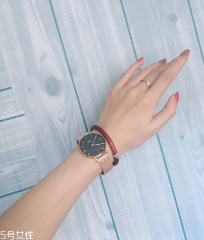 雞血藤手鐲可以碰水嗎？雞血藤手鐲沾水好嗎？