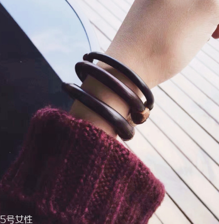 雞血藤手鐲一般多少錢？雞血藤手鐲市場價格