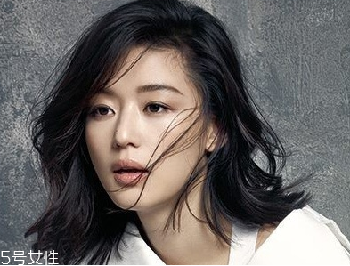 沒有化妝棉怎么卸妝 沒有化妝棉可以用什么代替卸妝 沒有化妝棉怎么卸妝 沒有化妝棉可以用什么代替卸妝