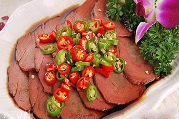 鹿肉可以和什么菜搭配？