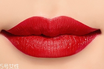 口紅對身體有什么危害？每天涂口紅有害處嗎？