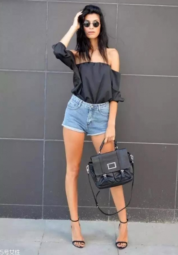 一字領(lǐng)適合胸大的人嗎 一字領(lǐng)適合什么發(fā)型 一字領(lǐng)適合胸大的人嗎 一字領(lǐng)適合什么發(fā)型