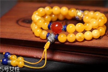 蜜蠟手串怎么保養(yǎng)？蜜蠟手串保養(yǎng)法則