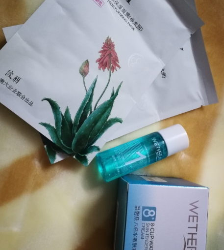 溫碧泉和百雀羚哪個好？