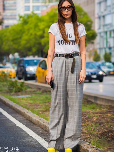 褲子發(fā)霉還能穿嗎？發(fā)霉的褲子要扔掉嗎？