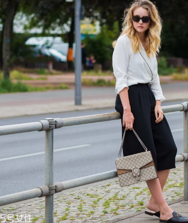 褲子會(huì)越穿越松嗎？看具體面料