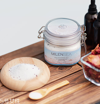 洗澡能減肥嗎？洗澡減肉肉的3種方法