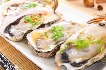 生蠔沒熟吃了會(huì)怎么樣？沒熟的生蠔吃了有什么后果