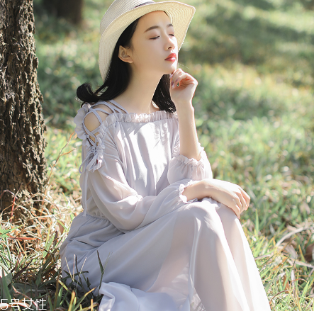 瘦人穿什么連衣裙好看？這三款讓你美上天