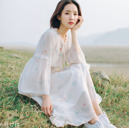 瘦人穿什么連衣裙好看？這三款讓你美上天