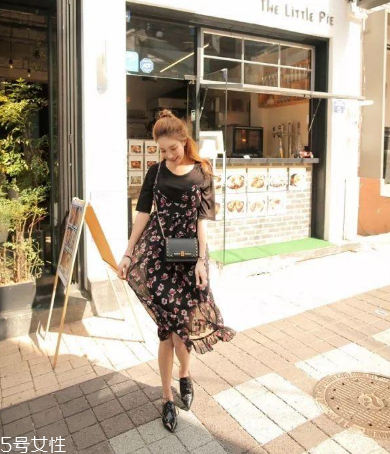 什么樣的碎花裙好看？三招選到最適合的