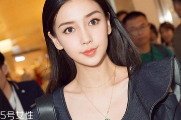 染發(fā)染到皮膚怎么清洗？這樣處理就對了