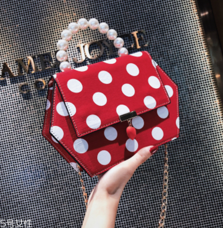 波點包包好看嗎 這幾款可愛到炸 波點包包好看嗎 這幾款可愛到炸