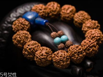 金剛菩提子黃皮好還是紅皮好 這樣挑就對(duì)了 金剛菩提子黃皮好還是紅皮好 這樣挑就對(duì)了