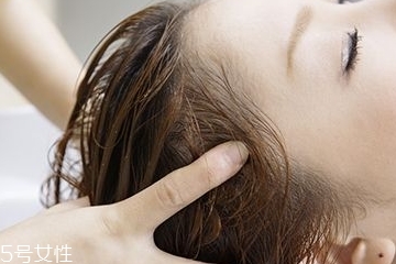 護(hù)發(fā)素有什么其他用途 護(hù)發(fā)素妙用 護(hù)發(fā)素有什么其他用途 護(hù)發(fā)素妙用