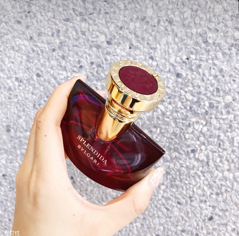 寶格麗醉美蘭香好聞嗎 香調十分優(yōu)雅大氣 寶格麗醉美蘭香好聞嗎 香調十分優(yōu)雅大氣