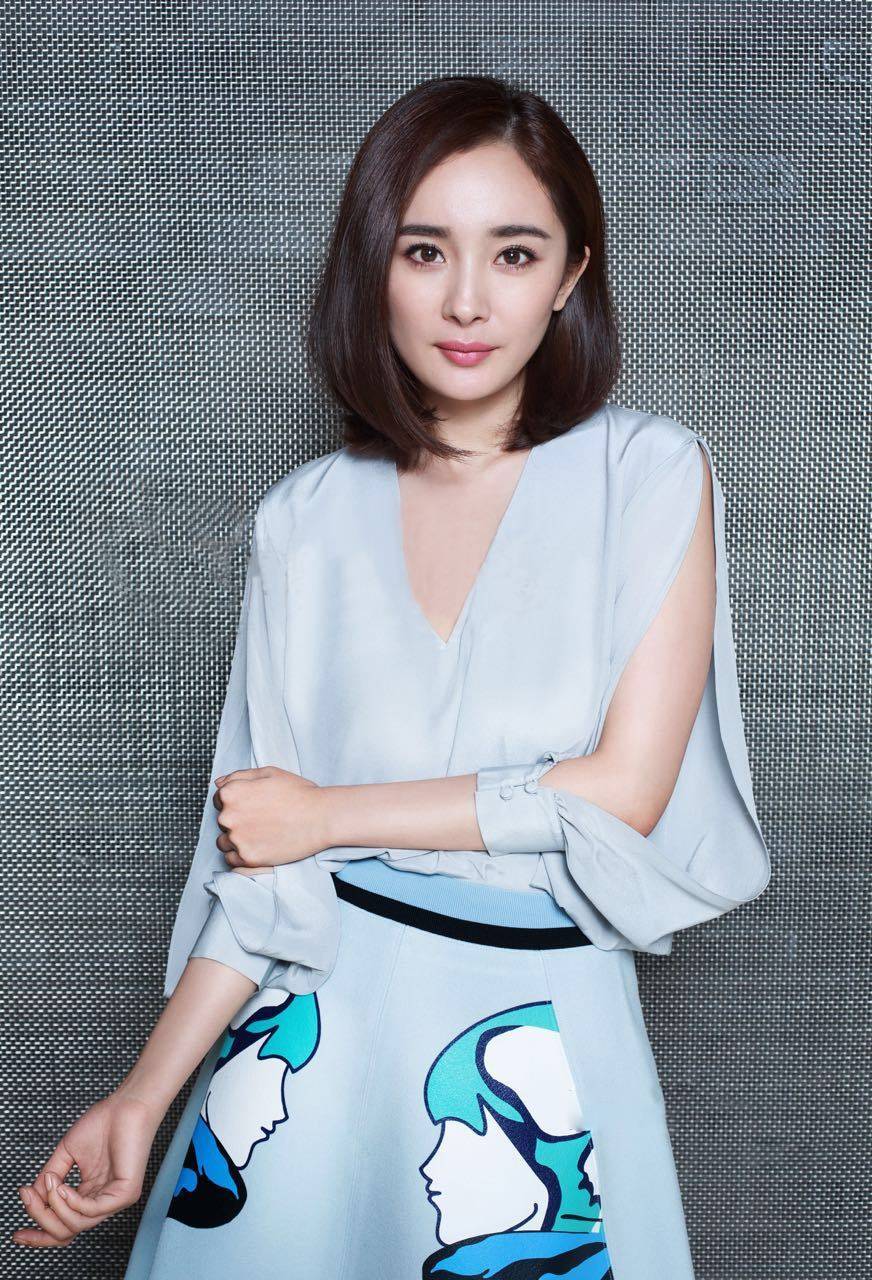 穿什么顏色的衣服顯白 穿對(duì)膚色亮白一階 穿什么顏色的衣服顯白 穿對(duì)膚色亮白一階